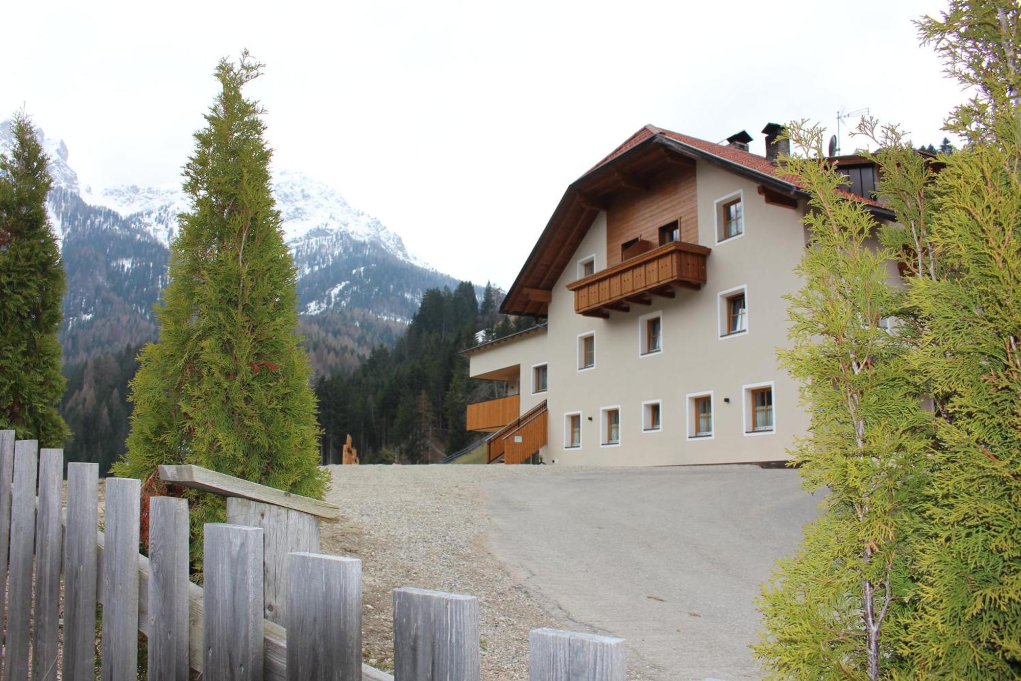 Almresidenz Unterrain Zum Hartl -1 Km By Car Distance Ski Slopes Kronplatz Olang Екстериор снимка