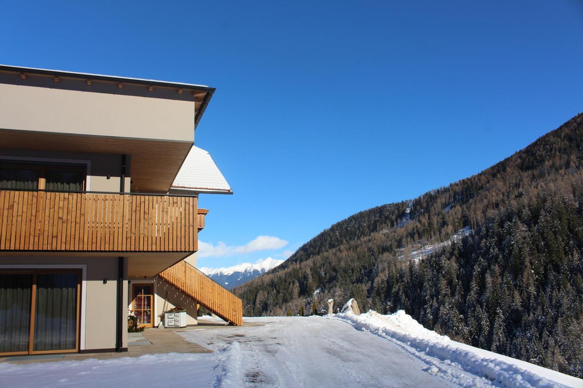 Almresidenz Unterrain Zum Hartl -1 Km By Car Distance Ski Slopes Kronplatz Olang Екстериор снимка