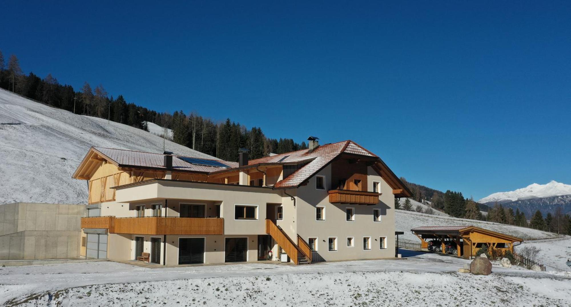 Almresidenz Unterrain Zum Hartl -1 Km By Car Distance Ski Slopes Kronplatz Olang Екстериор снимка