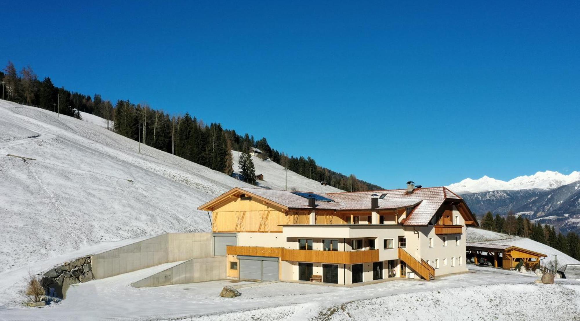 Almresidenz Unterrain Zum Hartl -1 Km By Car Distance Ski Slopes Kronplatz Olang Екстериор снимка